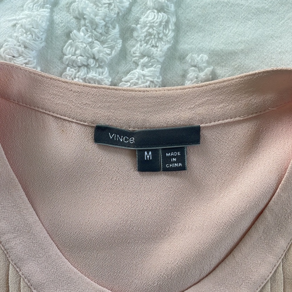 Vince blush button down tank top. Size m. - Picture 2 of 4